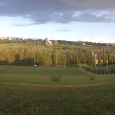 Open Space Nel Parco Con Parcheggio Gratuito アパート *